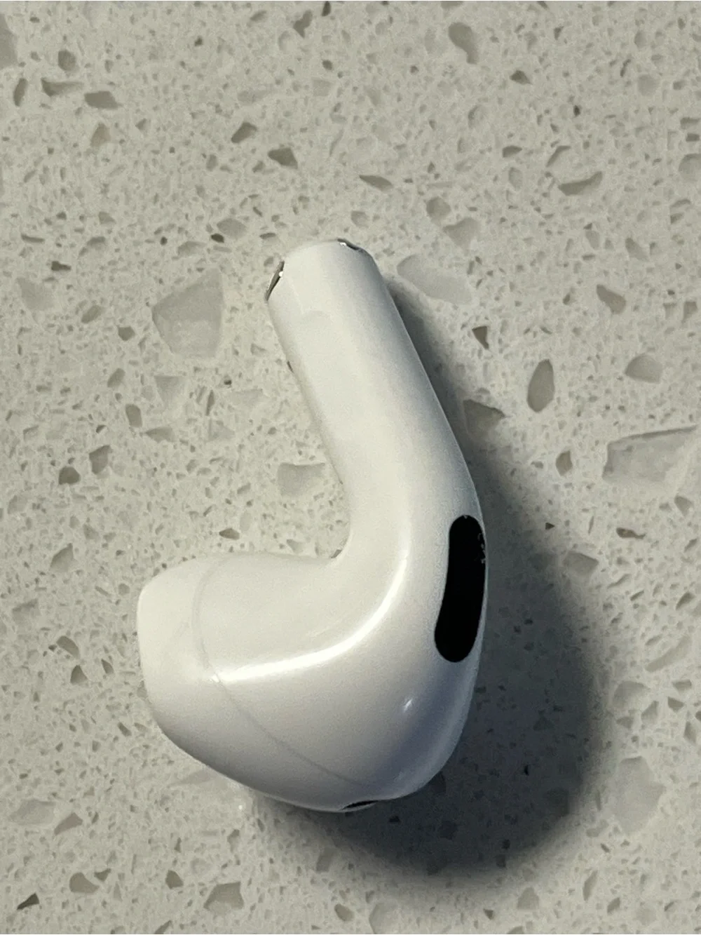 Genuine Apple AirPods 4 (R) A3050 Right side Replacement ONLY